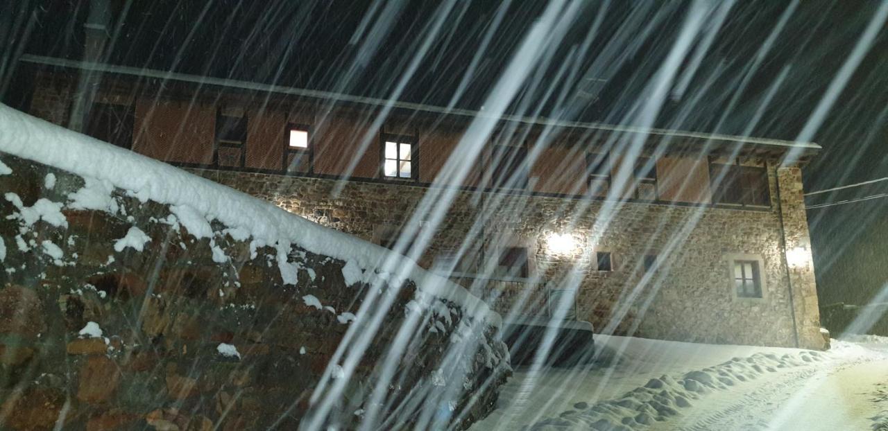 Oceano Verde Otel Cervera De Pisuerga Dış mekan fotoğraf